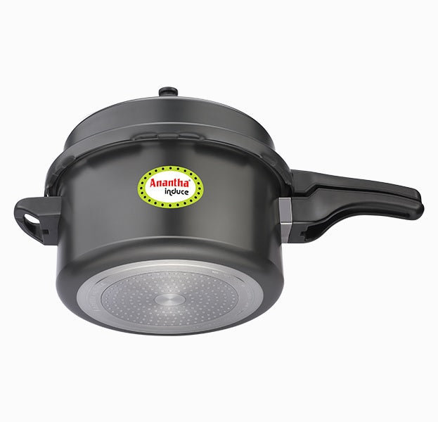 Anantha Graphite Induce – Induction Base Hard Anodized Pressure Cookers (7.5 L)